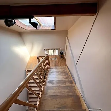 Ty Malo à Deux Pas De La *