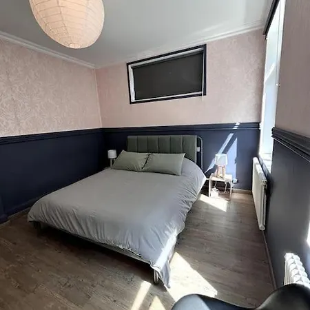 Ty Malo A Deux Pas De La *